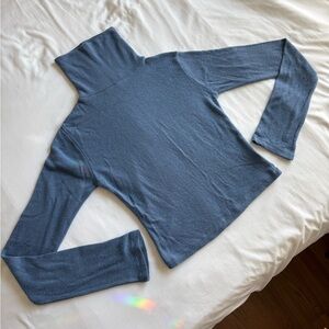 Brandy Melville turtle neck